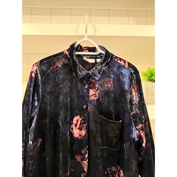Belle by Kim Gravel Crushed Velvet Floral Button-Up Top – Size Large - Picture 3 of 10
